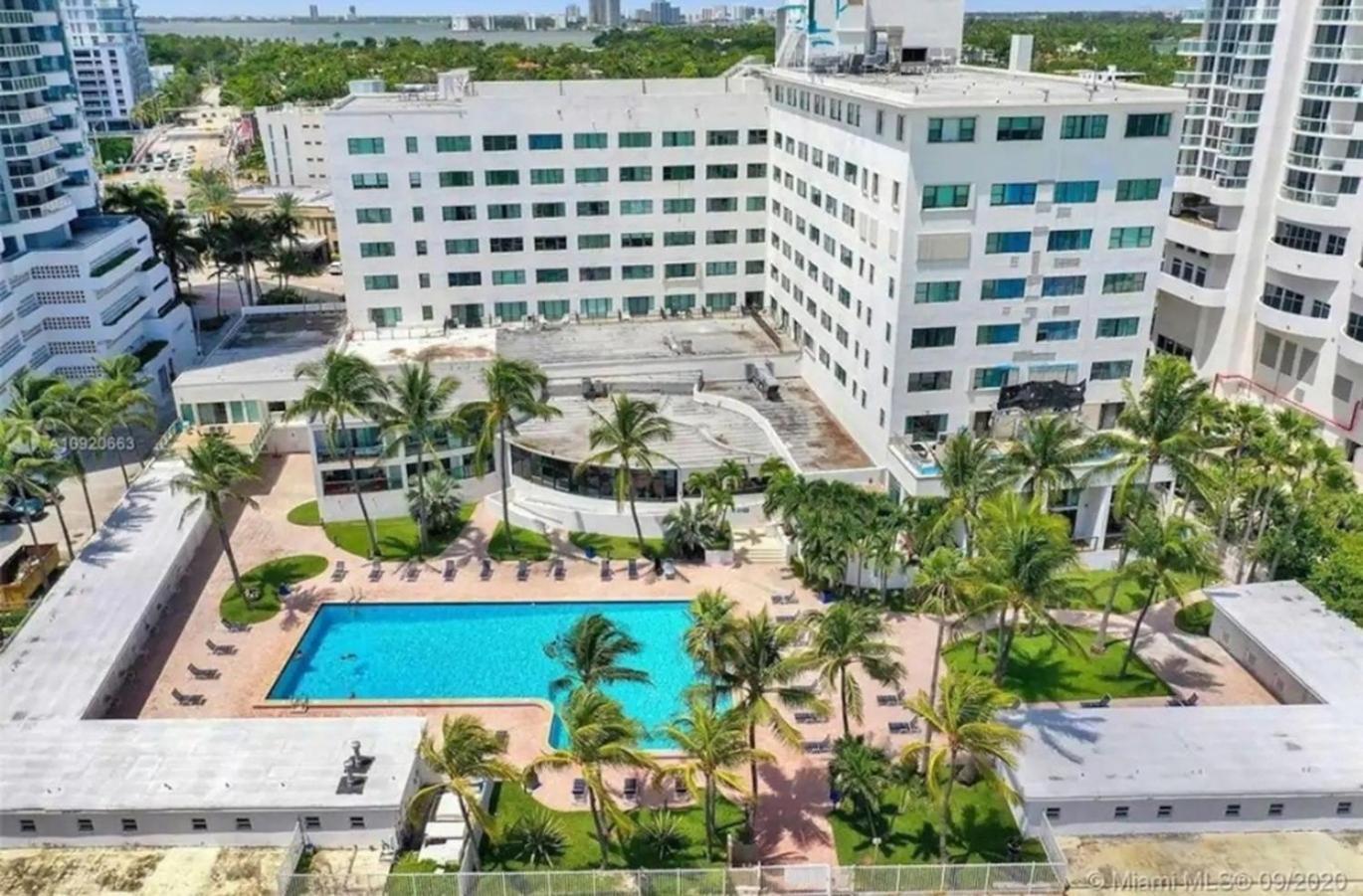 Miami Beachfront Studio Apartment Exterior photo