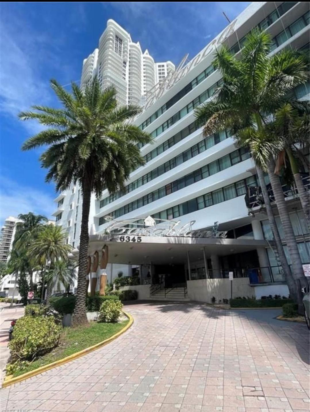 Miami Beachfront Studio Apartment Exterior photo